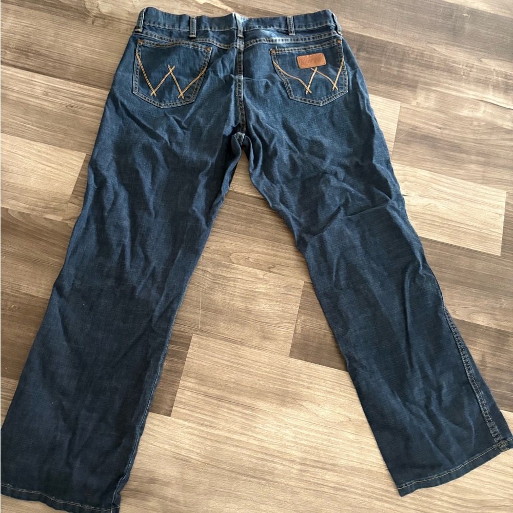 Wrangler Retro - Men's Relaxed Fit Jeans - Deep Blue